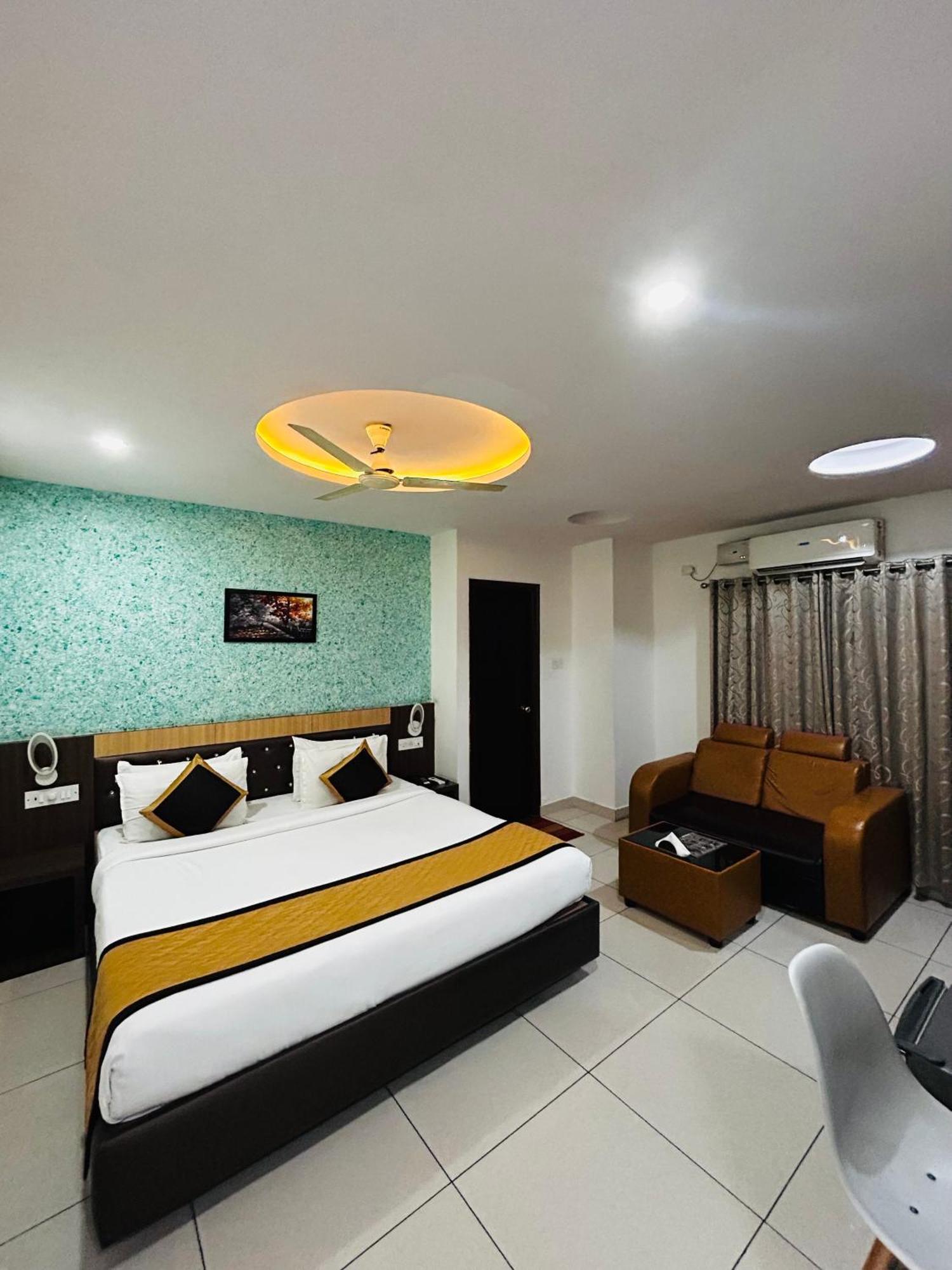 The Porch Inn Hotel/Service Apartments Bangalore Dış mekan fotoğraf